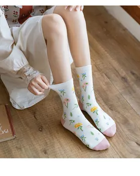 2021 novo pomlad nove modne poletne nogavice jagode, cvetje dame mehko ljubek dolge nogavice Japonski sveže in sladko risanka