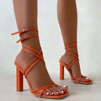 Nov Poletni ženske sandale ozkem pasu letnik kvadratni toe visokih petah prečni trak tangice sandali ženske V obliko design čevlji ženske