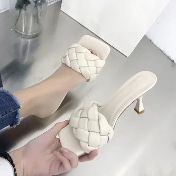 Gospodinjski Copate Flip Flops Platformo Super Dame Sandalias Ženske čevlje 2021 Ravno diapozitivi platforme Doma A213