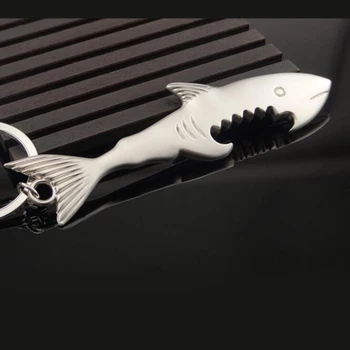 Shark Oblikovane Steklenice Odpirač Keychain oblikovan cinkove zlitine Srebrne Barve Key Ring Pivo Steklenica Odpirač Edinstveno Ustvarjalno Darilo